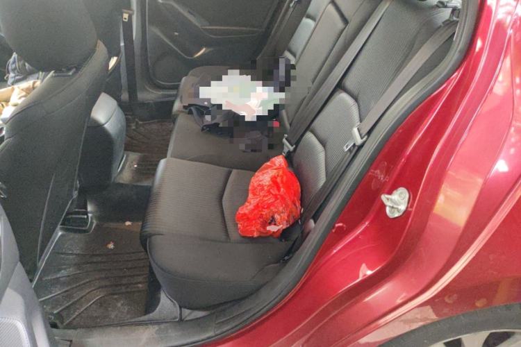 Used Mazda 3 Axela 2014 Sedan 1.5L Manual Comfort Model