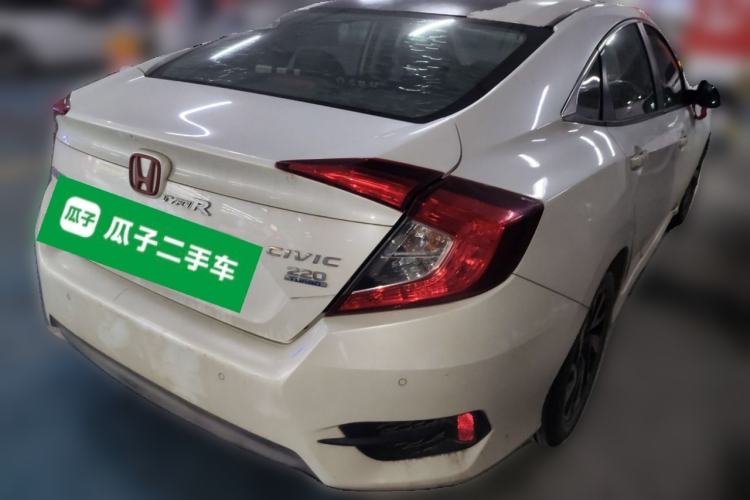 Used Honda Civic 2016 220TURBO CVT Luxury Edition