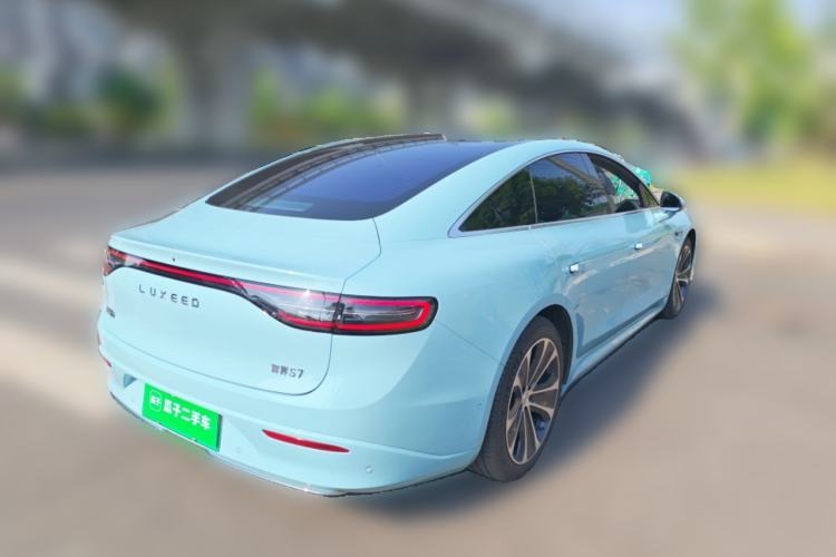 Used Hima Luxeed S7 2025 705 km Max