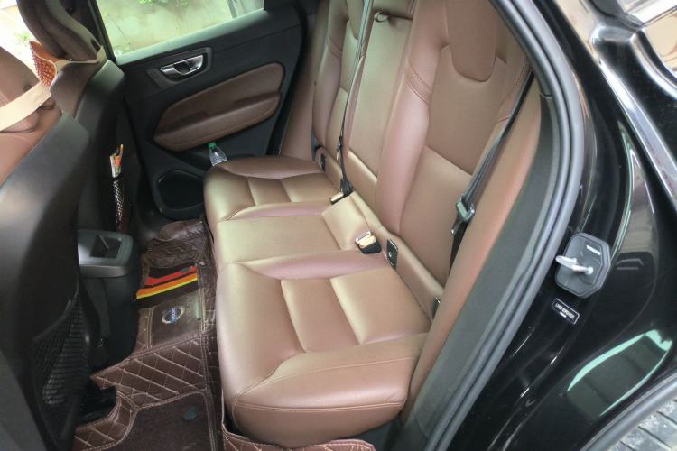 Used Volvo XC60 2023 B5 4x4 Smart Luxury Edition Left Rear Seat