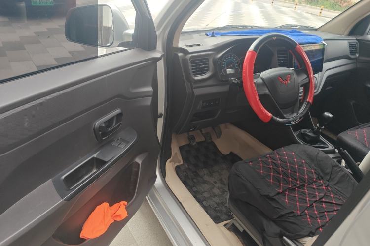 Used Wuling Hongguang V 2022 1.5L Enjoy Edition Electric-Powered LAR Driver Seat