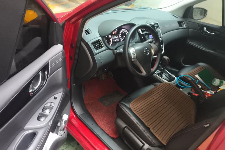 Used Nissan Tiida 2016 1.6L CVT Cool Dynamic Edition Driver Seat