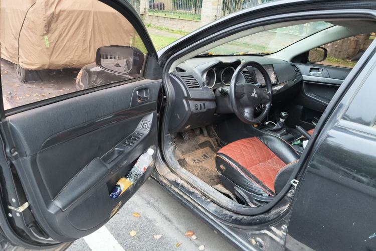 Used Mitsubishi Lancer EX 2013 Fashion Edition 1.8L Manual Comfort Version
