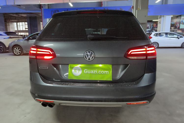 Used Volkswagen Golf 2019 1.8TSI Travel Edition