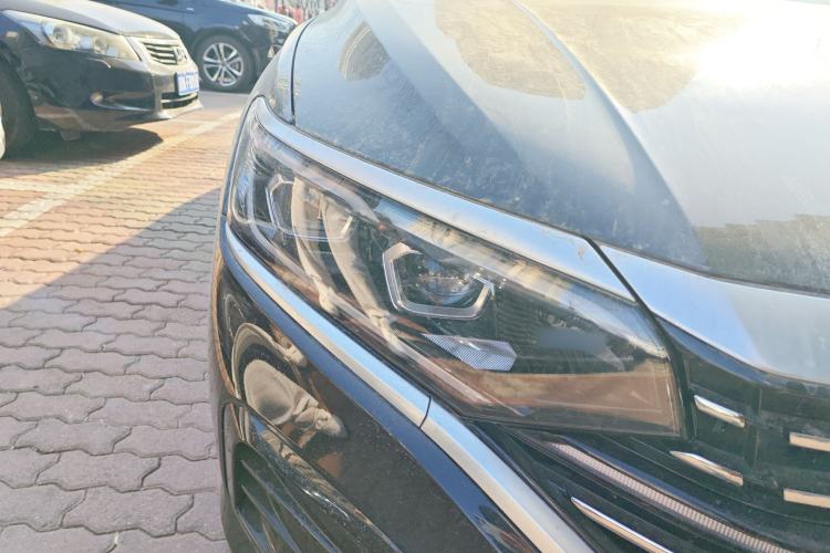 Used Volkswagen Passat 2023 Revised 380TSI Luxury Edition Right Front Headlight