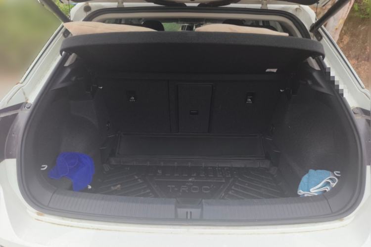 Used Volkswagen T-ROC 2022 280TSI DSG Two-Wheel Drive Comfort PLUS Trunk