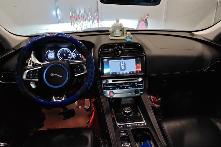 Used Jaguar F-PACE 2018 2.0T All-Wheel Drive R-Sport Sport Edition
