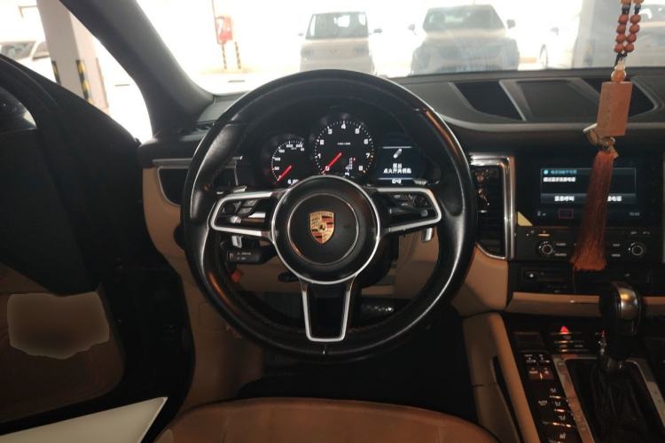 Used Porsche Macan 2017 Macan 2.0T Steering Wheel