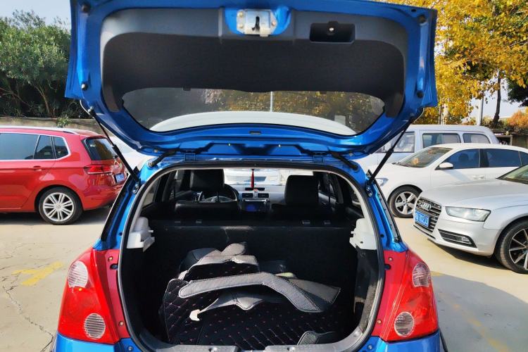 Used Suzuki Swift 2015 1.5L Automatic Limited Edition
