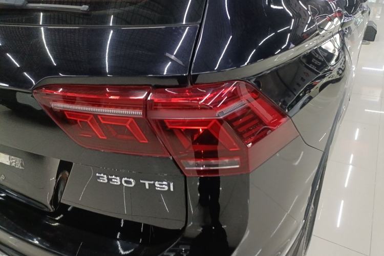 Used Volkswagen Tiguan L 2022 330TSI Automatic Two-Wheel Drive R-Line Enhanced Edition Right Rear Taillight