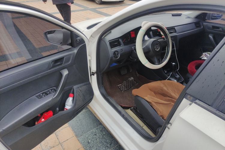 Used Volkswagen Santana 2013 1.6L Automatic Fashion Edition Driver Seat