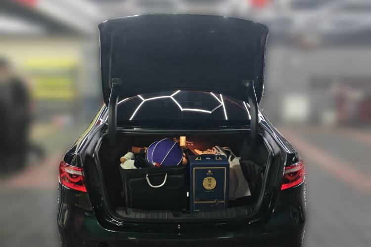 Used Jaguar XFL 2022 XFL 2.0T P300 Four-Wheel-Drive Flagship Sport Edition
