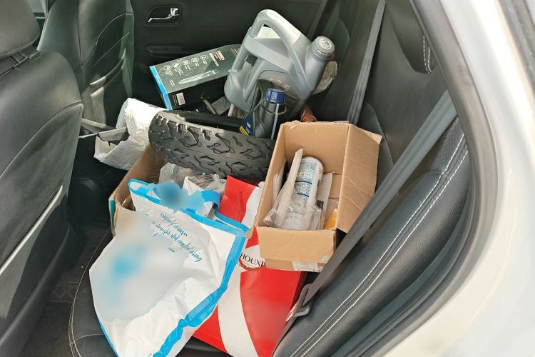 Used Kia K2 2012 Sedan 1.4L MT GLS Commemorative Edition
