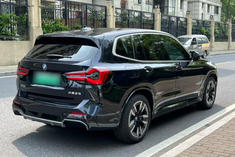 Used BMW iX3 2024 Leading Model
