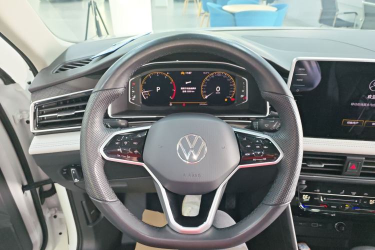 Used Volkswagen Tiguan L 2023 330TSI Automatic Two-Wheel Drive Smart Edition Steering Wheel
