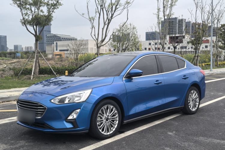 Used Ford Focus 2019 Sedan EcoBoost 180 Automatic Titanium Edition