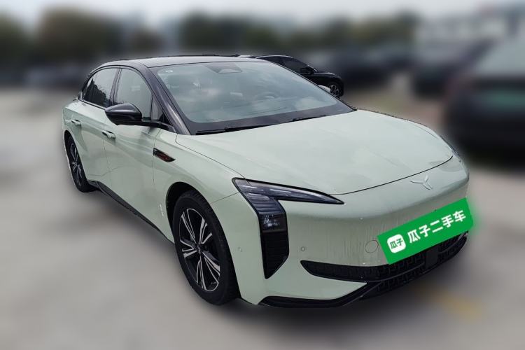 Used Hongqi EH7 2024 690 Pro Front Right 45 Deg