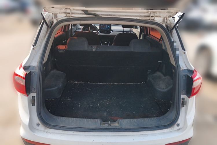 Used Baojun 510 2017 1.5L manual Comfort trim