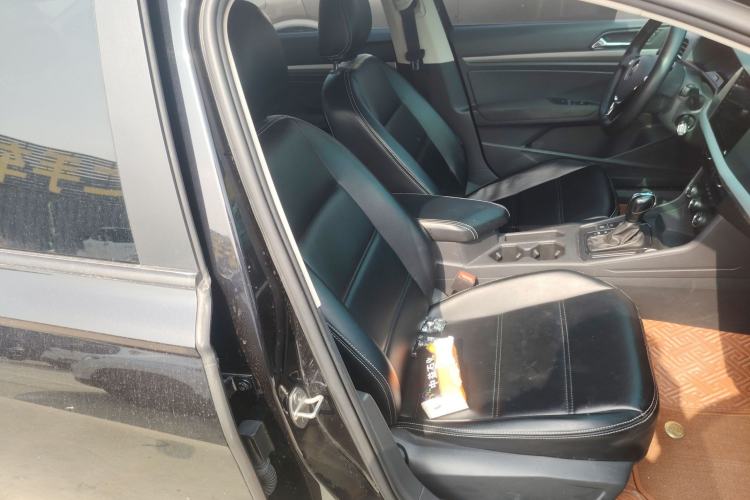 Used Volkswagen Lavida 2021 1.5L Automatic Fashion Edition
