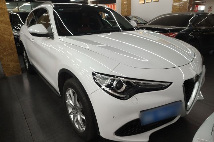 Used Alfa Romeo Stelvio 2017 2.0T 200HP Luxury Edition