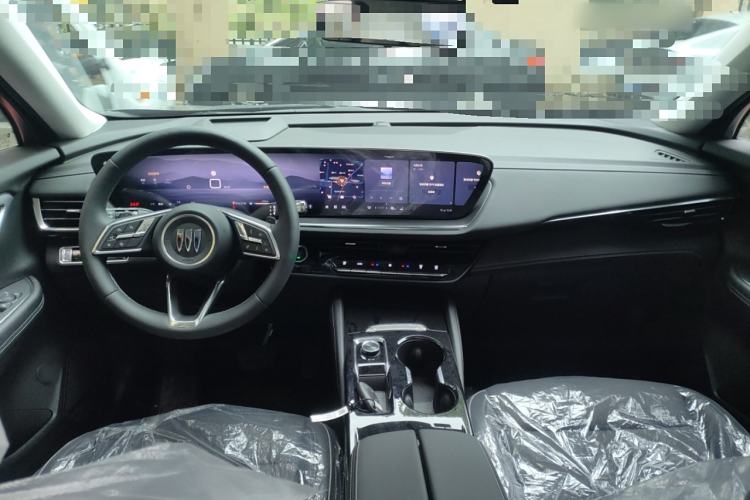 Used Buick Envision 2025 Encore Plus 28T Two-Wheel-Drive Platinum Edition