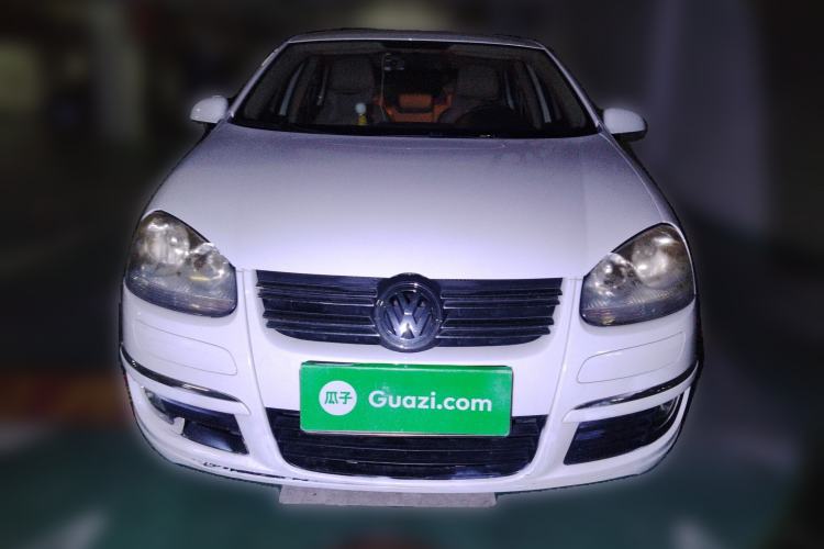 Used Volkswagen Sagitar 2011 1.6L Automatic Comfort Edition Front