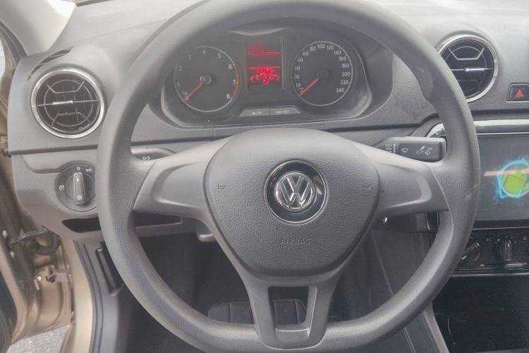 Used Volkswagen Jetta 2017 1.5L Manual Fashion Edition
