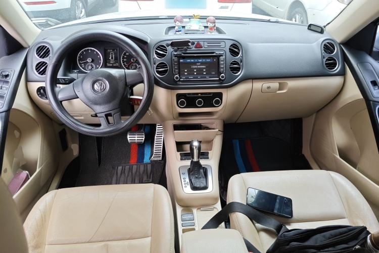 Used Volkswagen Tiguan 2012 1.8TSI Automatic Two-Wheel Drive Urban Edition Center Console