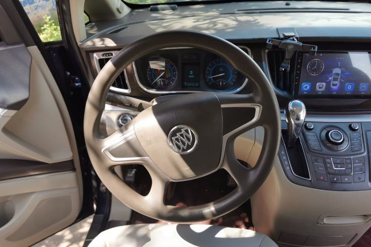 Used Buick GL8 2013 2.4L CT Luxury Business Comfort Edition Steering Wheel