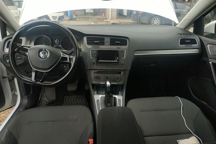 Used Volkswagen Golf 2016 1.6L Automatic Comfort Model
