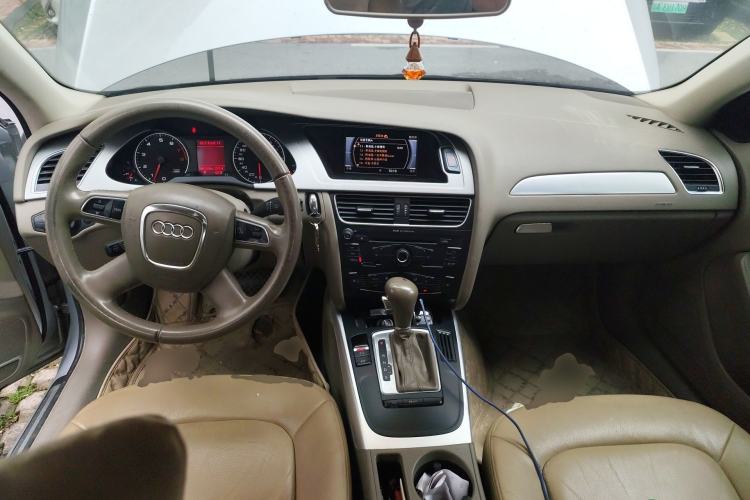 Used Audi A4L 2012 2.0 TFSI automatic standard version