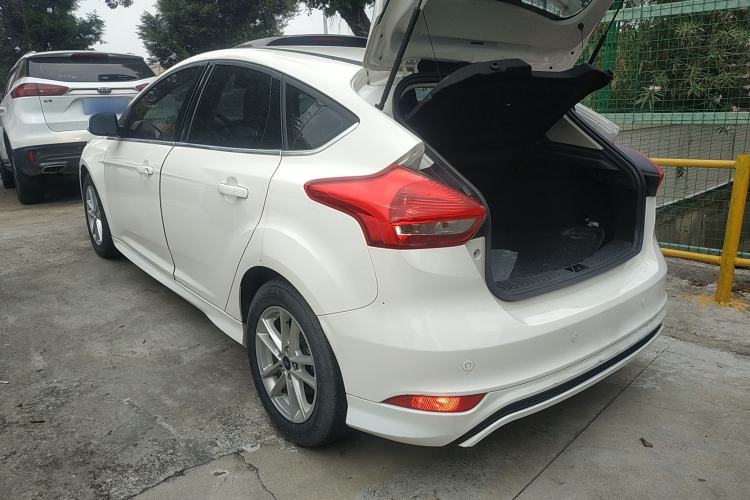 Used Ford Focus 2018 Hatchback Classic EcoBoost 180 Automatic Elite Model
