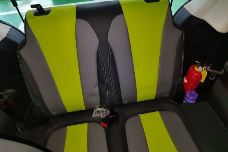 Used Roewe Clever 2021 302 km New Four-Seater Super-Efficient Version Left Rear Seat