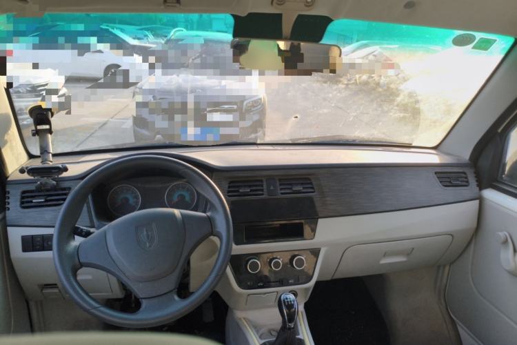 Used Jinbei New Hiace X30L 2023 1.5L Super-Enjoyment Edition Passenger Van 5/6/7-Seater Non-Air-Conditioned Version SWC15M Interior 2