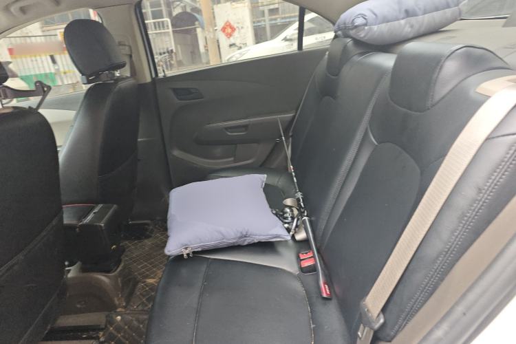 Used Chevrolet Aveo Sonic 2011 Sedan 1.4L MT SL