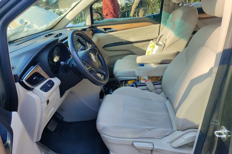 Used Buick GL8 2017 ES 28T Comfort Model China V Standard