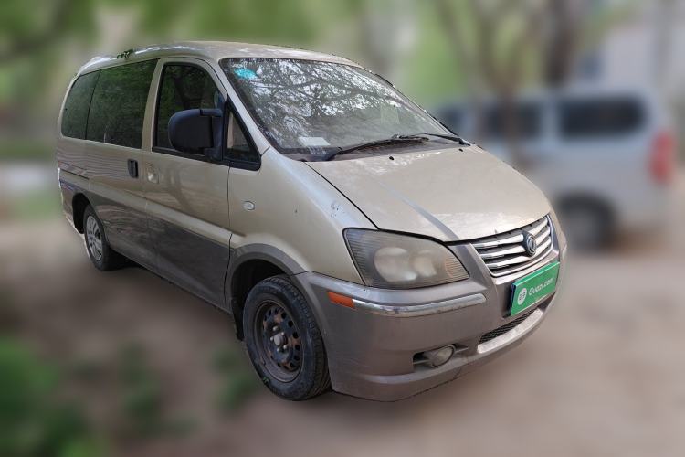 Used FORTHING Lingzhi 2015 V3 1.5L 7-Seater Luxury Model Front Right 45 Deg