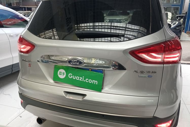 Used Ford Kuga 2015 2.0L GTDi Four-Wheel-Drive Sport Model
