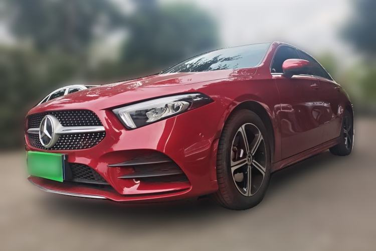 Used Mercedes-Benz A-Class 2022 Revised Version A 200 L Sport Sedan Fashionable Style