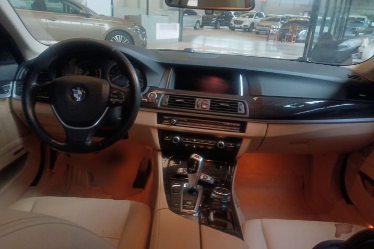 Used BMW 5 Series 2014 525Li Luxury Design Package