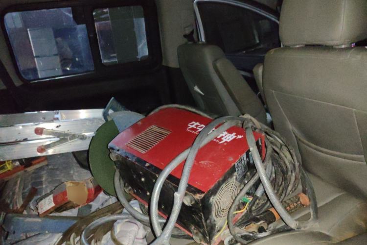 Used JAC Refine M4 2016 2.0L Manual Luxury Smart Version
