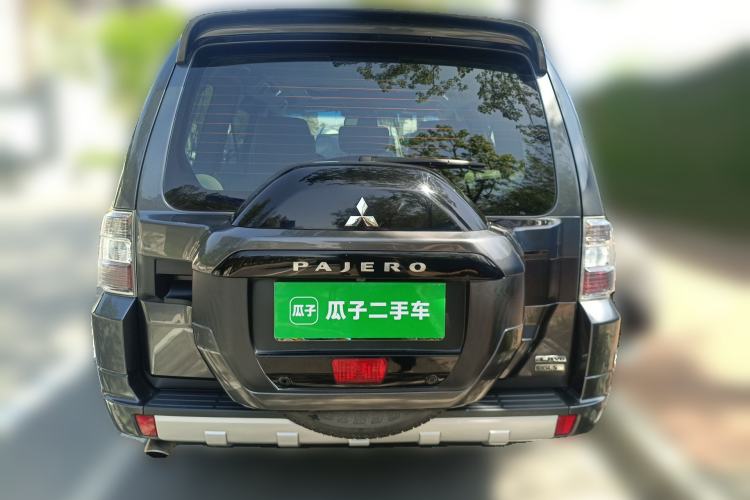 Used Mitsubishi Pajero 