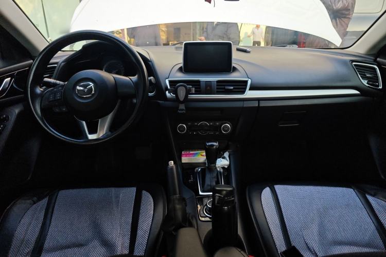 Used Mazda Mazda 3 Axela 2014 Sedan 1.5L Automatic Luxury Model
