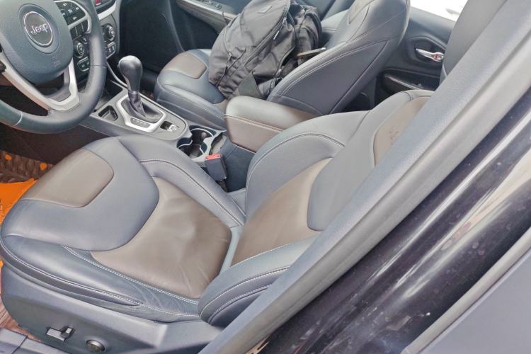 Used Jeep Cherokee 2017 2.4L Leading Smart Edition