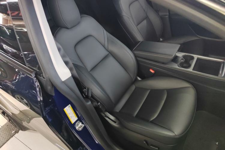 Used Tesla Model Y 2021 Long-Range All-Wheel-Drive Version 3D7