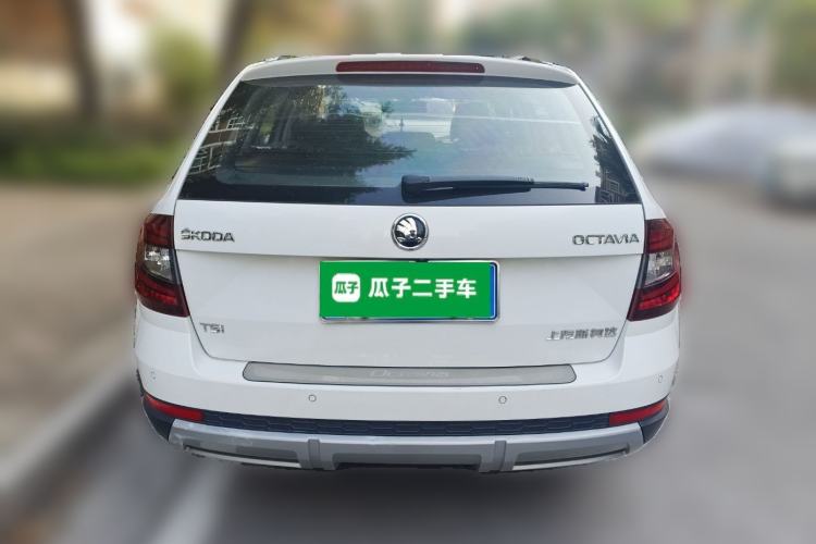 Used Skoda Octavia 2018 Station Wagon TSI230 DSG Luxury Edition
