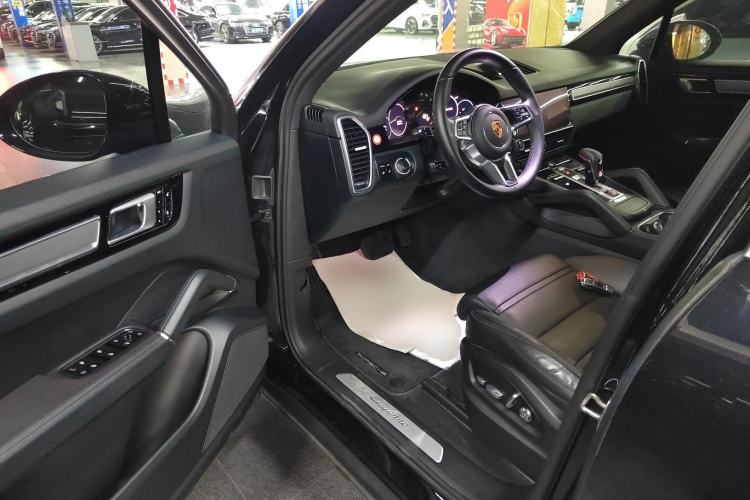 Used Porsche Cayenne E-Hybrid 2019 Cayenne E-Hybrid 2.0T Driver Seat