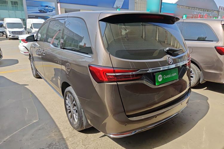 Used Buick GL8 2023 Land Executive Class Comfort Model