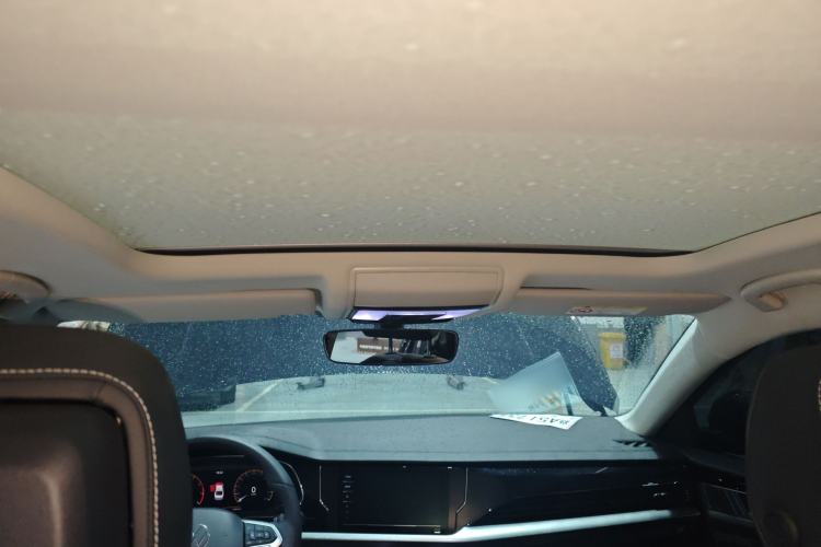 Used Volkswagen Passat 2025 Premium Version 380TSI Dragon Edition Headliner