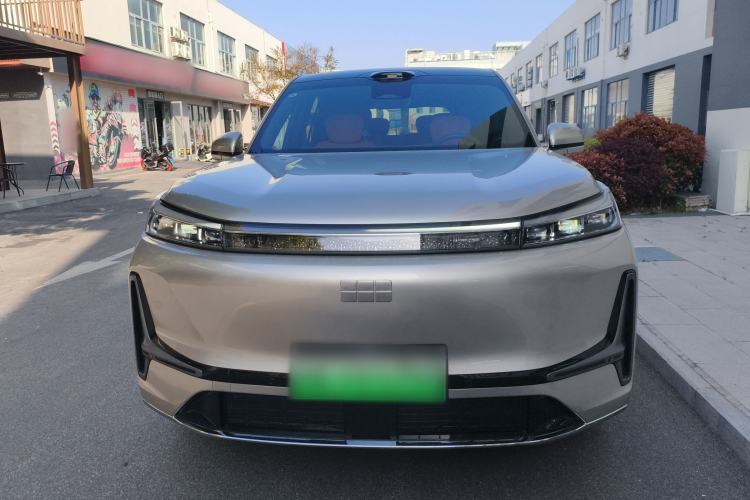 Used Geely Galaxy M9 2025 Model 230km Two-Wheel-Drive Exploration Edition Front